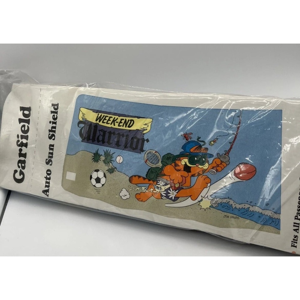Vintage Garfield "Weekend Warrior" Auto Sun Shade